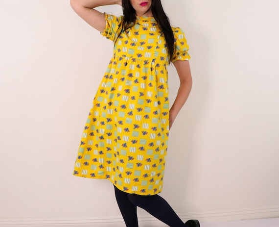 Vibrant Vintage Cotton Dress/ 1960's Floral Dress… - image 3