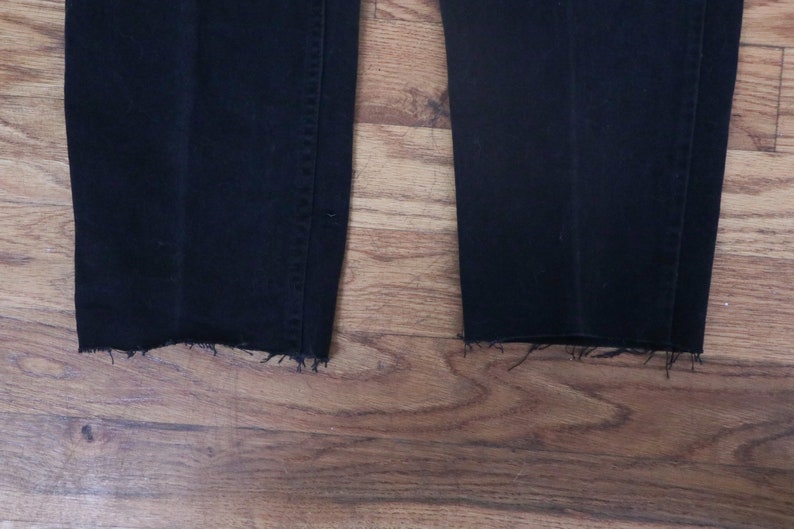 Jean noir taille haute des années 1990/Jeans vintage jambe droite à ourlet brut/pantalon St. John's Bay coupe décontractée/100 % coton/30 taille image 8