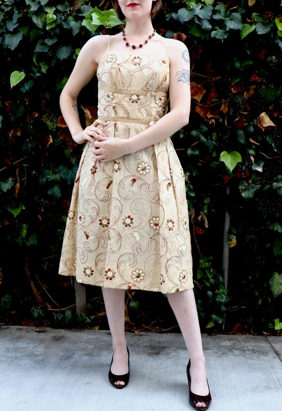 1950's Cocktail Dress/Autumn Dress/1950's Embroid… - image 9