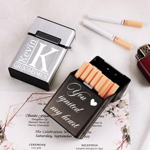 Portasigarette personalizzato con incisione, dispenser per sigarette, regali per lo sposo, regalo per il papà, portasigarette sottile, regali per lui, portasigarette in metallo