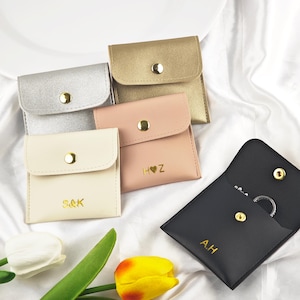 Personalisierte Leder Hochzeit Ring Tasche, Ehering Tasche für Zeremonie, Schmuck Beutel, Ohrringe Fall Taschen, Braut Geschenk, Jubiläumsgeschenk für sie