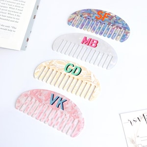 Peine con nombre personalizado, peine con letra inicial de acetato, peine para cabello mojado, peine portátil de bolsillo con dientes anchos, regalo para dama de honor de boda, recuerdo de fiesta
