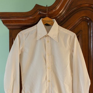 Camisa de cuello ancho Etsy Espa a