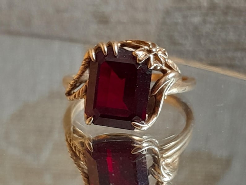 REDUCED TO CLEAR / Art Nouveau Jugendstil 9ct Gold Stylised Hand And Flower Ruby Ring, Unusual, Rare image 2