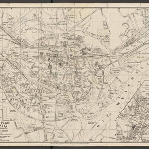 Può includere: Una mappa in bianco e nero di Danzica, Germania, con il titolo "PHARUS PLAN DANZIG" e il testo "Danziger Wegweiser" nell'angolo in basso a sinistra. La mappa mostra le strade, le vie d'acqua e i punti di riferimento della città.