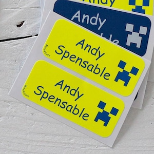 Gepersonaliseerde stickers, maximaal 3 regels tekst, rechthoekig voor al je voorwerpen voor school, vakantiekampen... hoge kwaliteit, duurzaam