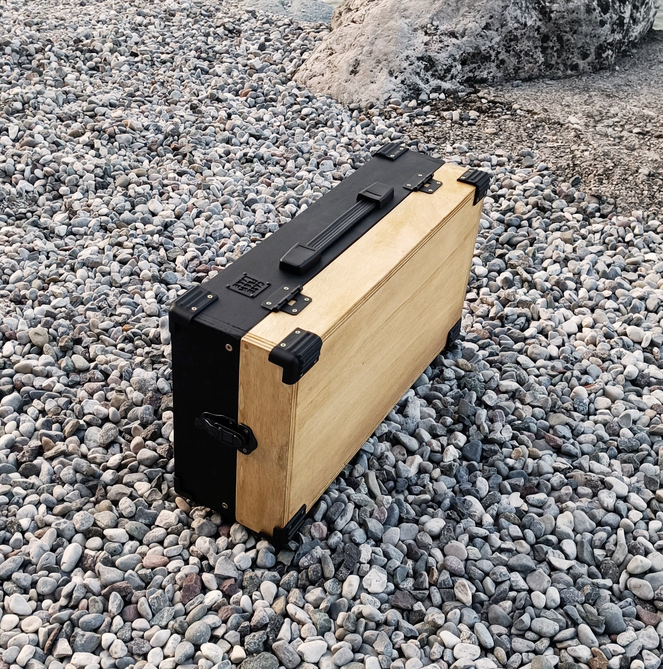 6U EURORACK CASE POWERED (or Not), 84 or 104 or 126 Hp