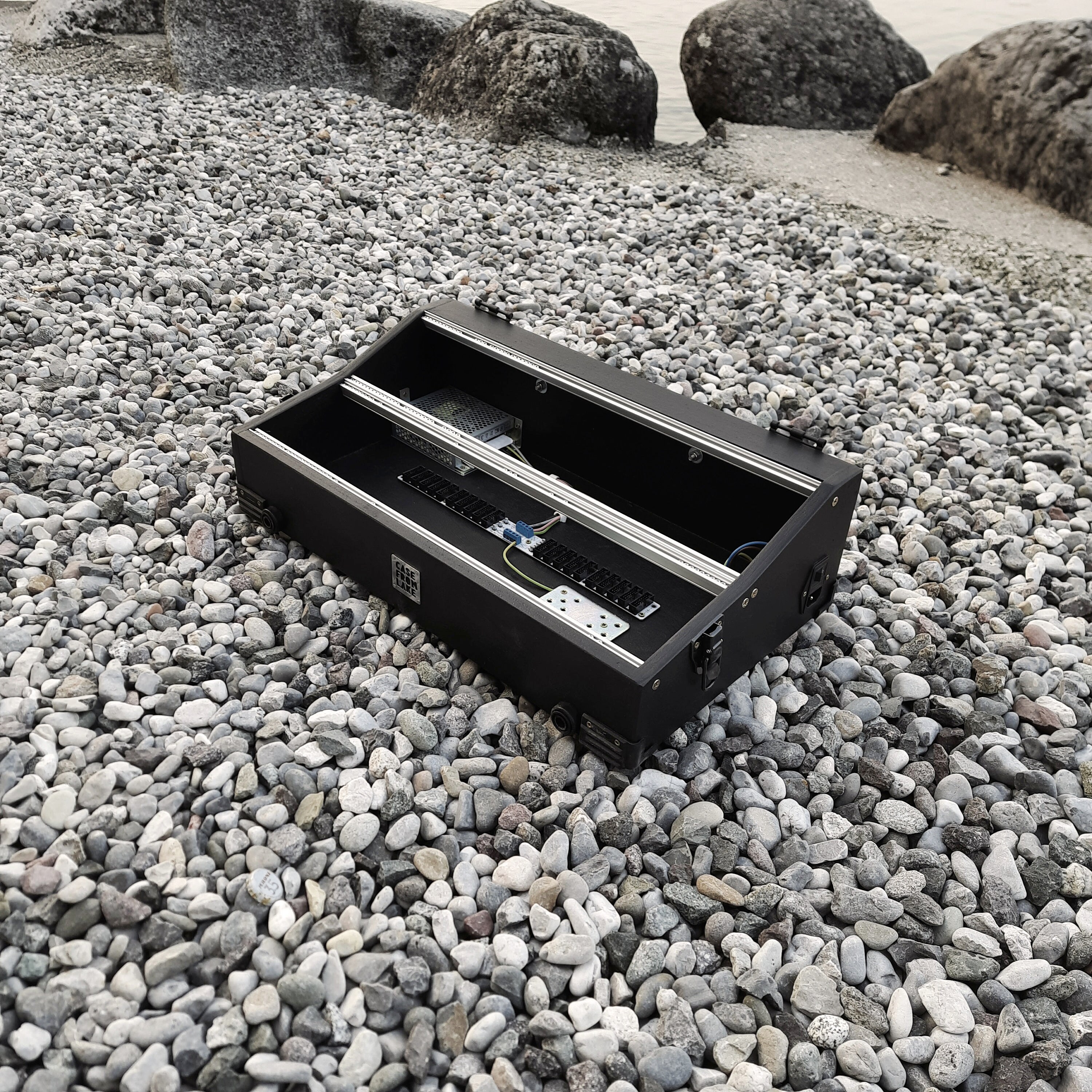 6U EURORACK CASE POWERED (or Not), 84 or 104 or 126 Hp