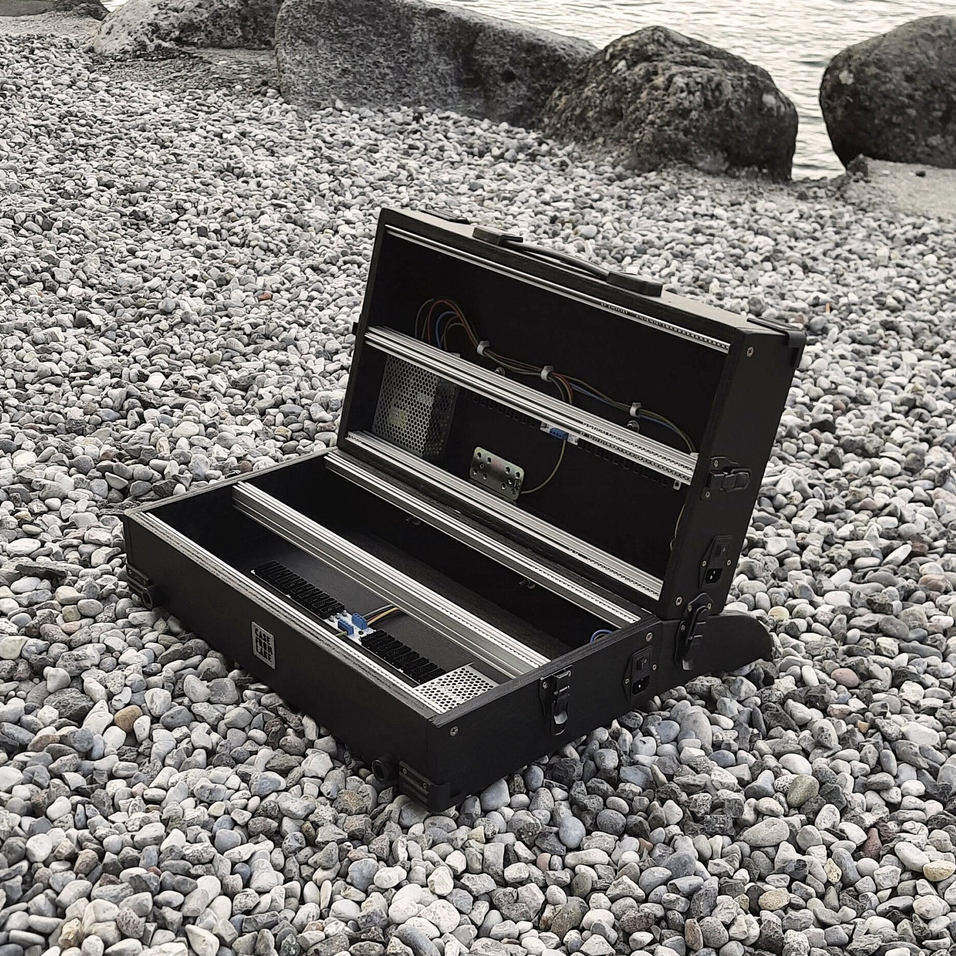 12U EURORACK CASE POWERED (2x6u), 84 or 104 or 126 Hp