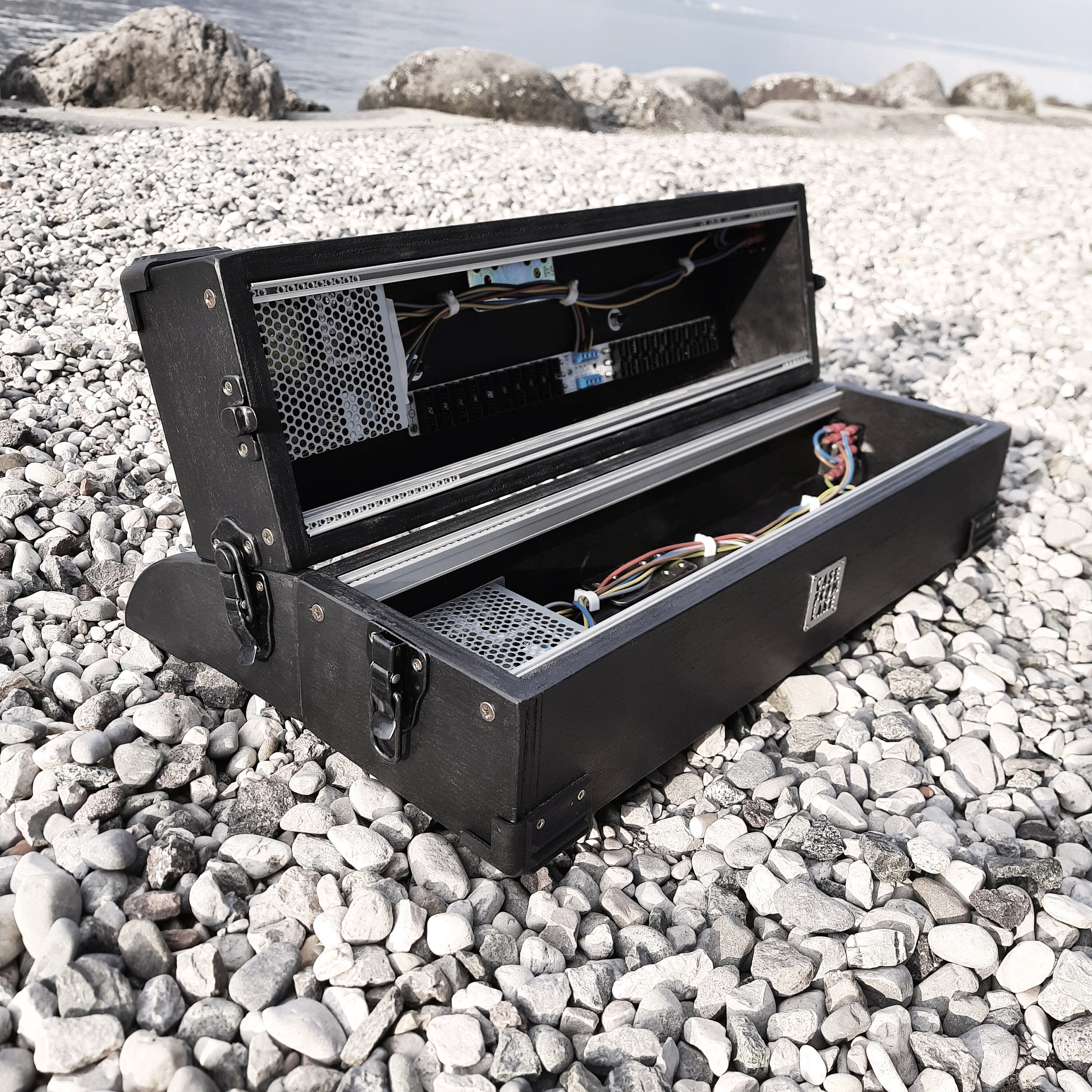6U EURORACK CASE POWERED (2x3u), 84 or 104 or 126 Hp