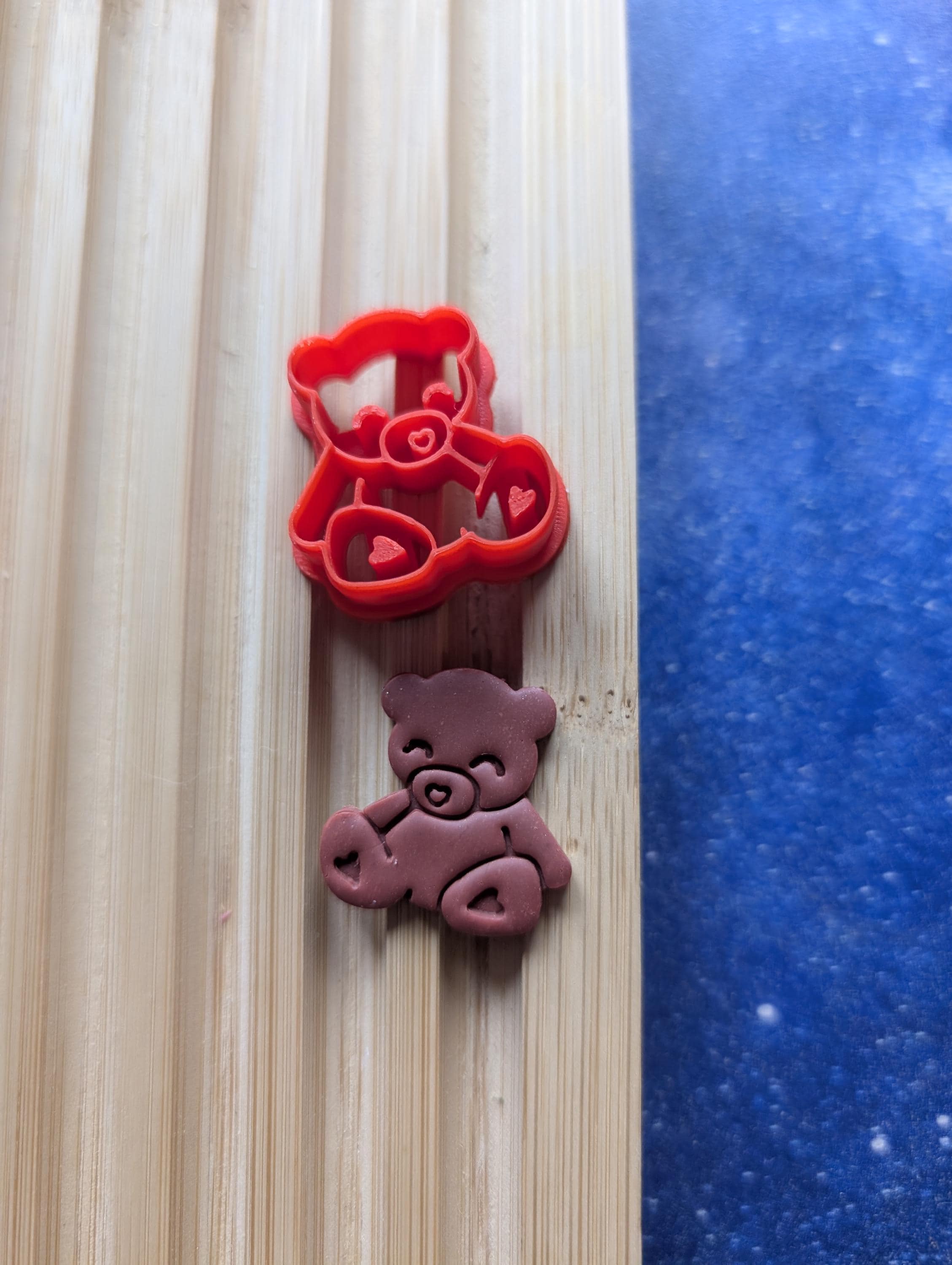 Slouchy Teddy Bear Sharp Clay Cutter