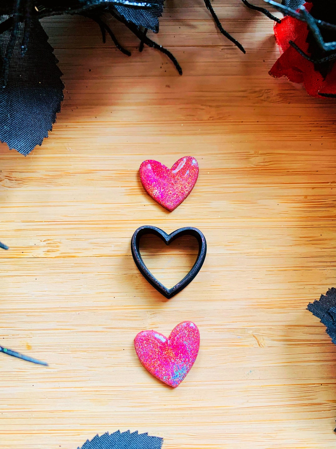 Small Simple Hand Drawn Heart Sharp Embossed Earring Clay - Etsy