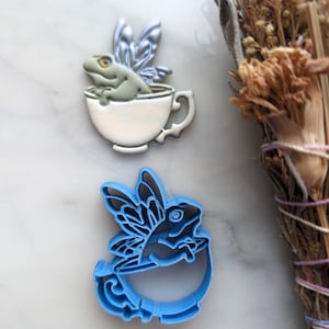 Fairy Toad in a Teacup Embossed Sharp Clay Cutter