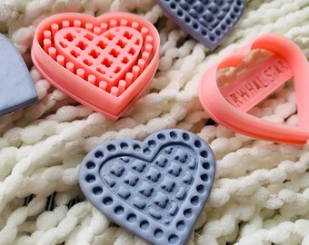 Quilted Heart Detailed Embossed Sharp Clay Cutter