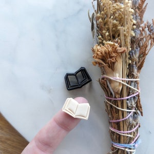 Mini Open Book Sharp Clay Cutter