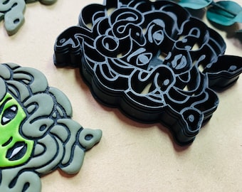 63mm Medusa and Her Snakes (Updated) - Embossed Sharp Clay Cutter