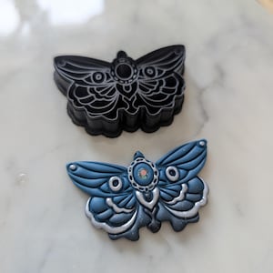 Hidden Jewels Moth Embossed Sharp Clay Cutter