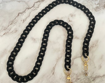 BlackSleek Universal Crossbody Phone Case with Chain - Luxury Lanyard for iPhone, Samsung & More