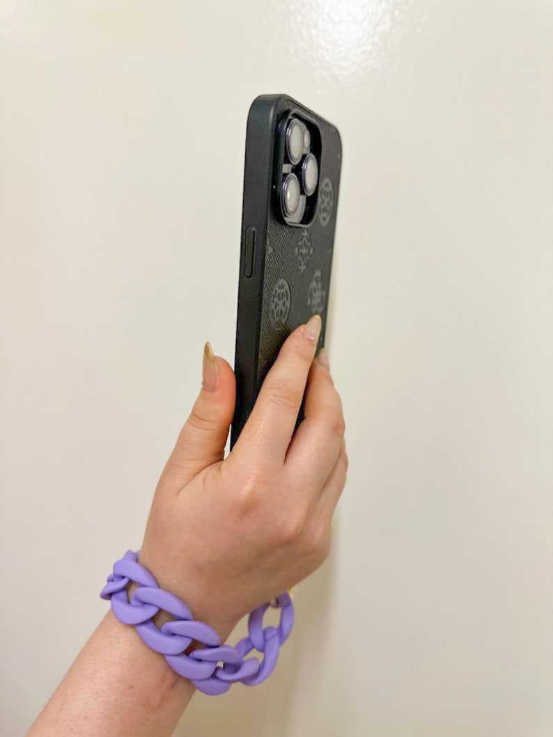 Acrylic Wrist Phone Chain, Universal Phone Strap, Trendy Phone Charm ...