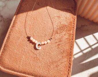 Drijvende ketting, onzichtbare initiële moeder parel ketting, wieden ketting, onzichtbare ketting, Ilusion parel ketting