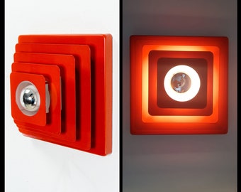 Iconic 70s square red MIDCENTURY PYRAMID SCONCE, wall or ceiling lamp by Hustadt Westgermany, 1 of 2