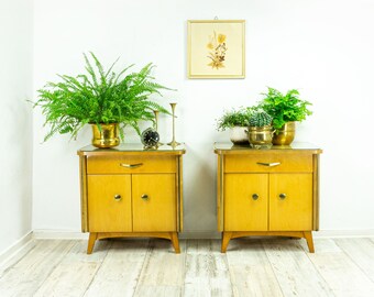 Pair of 1950s Midcentury MAPLE WOOD NIGHTSTANDS with Glass Top