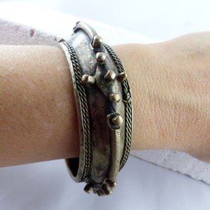 ANCIENT BERBER BRACELET stackable bangle handcrafted nomadic jewelry tribal Berber Touareg Mali Bedouin Africa Vintage