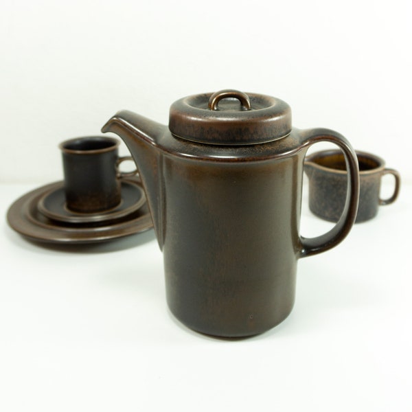 ARABIA RUSKA FINLAND coffee pot, Design Ulla Procope, 1960s modernist midcentury tableware