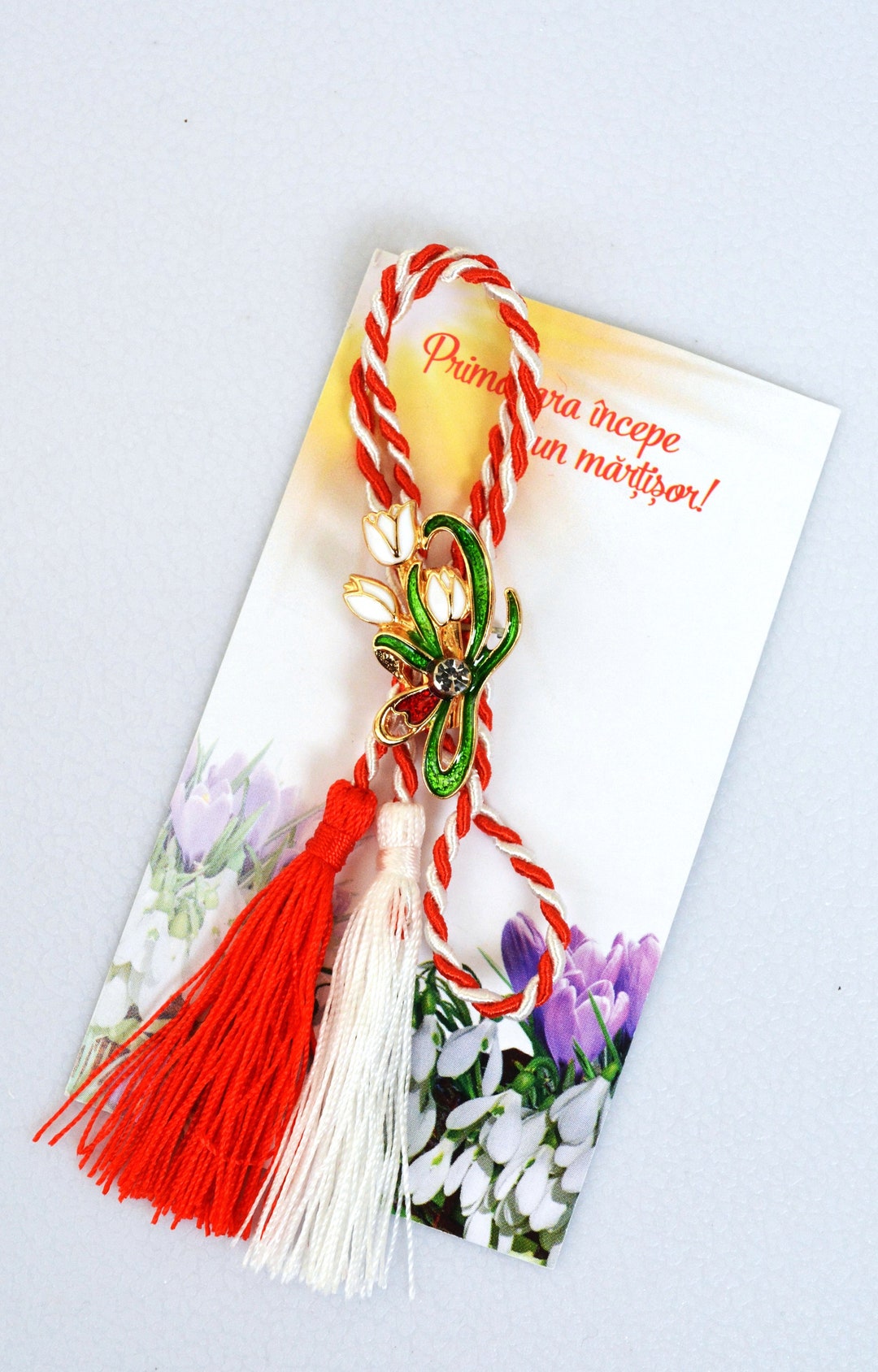 Martisoare Martisor Martisoare. Mártir romeno da Moldávia. Martisoare alba com ...