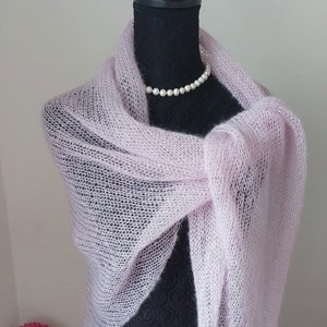 Knitted triangular scarf, hand-knitted silk/mohair scarf, bridal stole light pink/lilac
