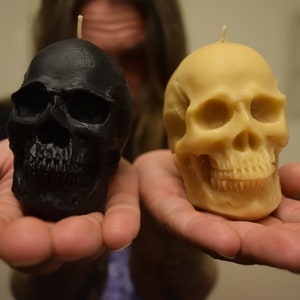 Skull candle 100% beeswax. Big skull candle.
