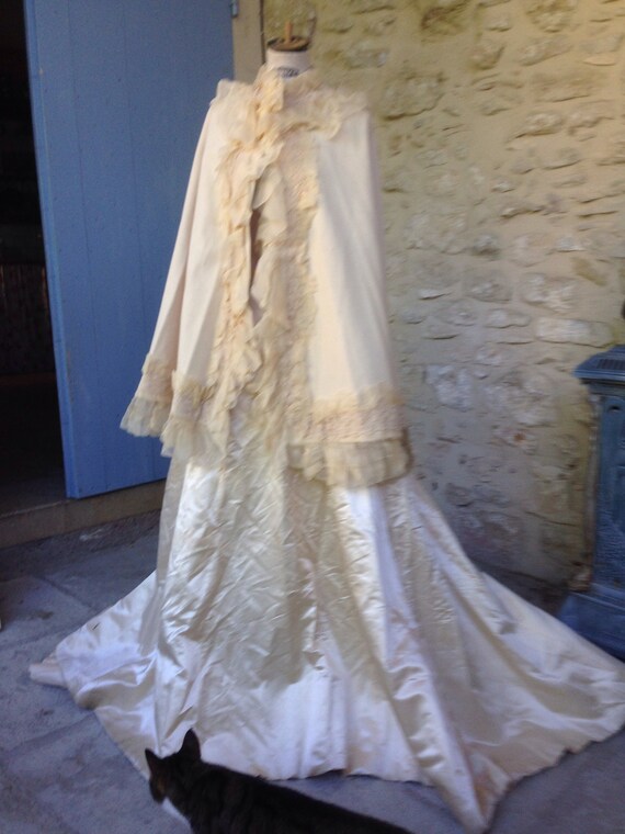 Antique victorian  cape and skirt - image 3