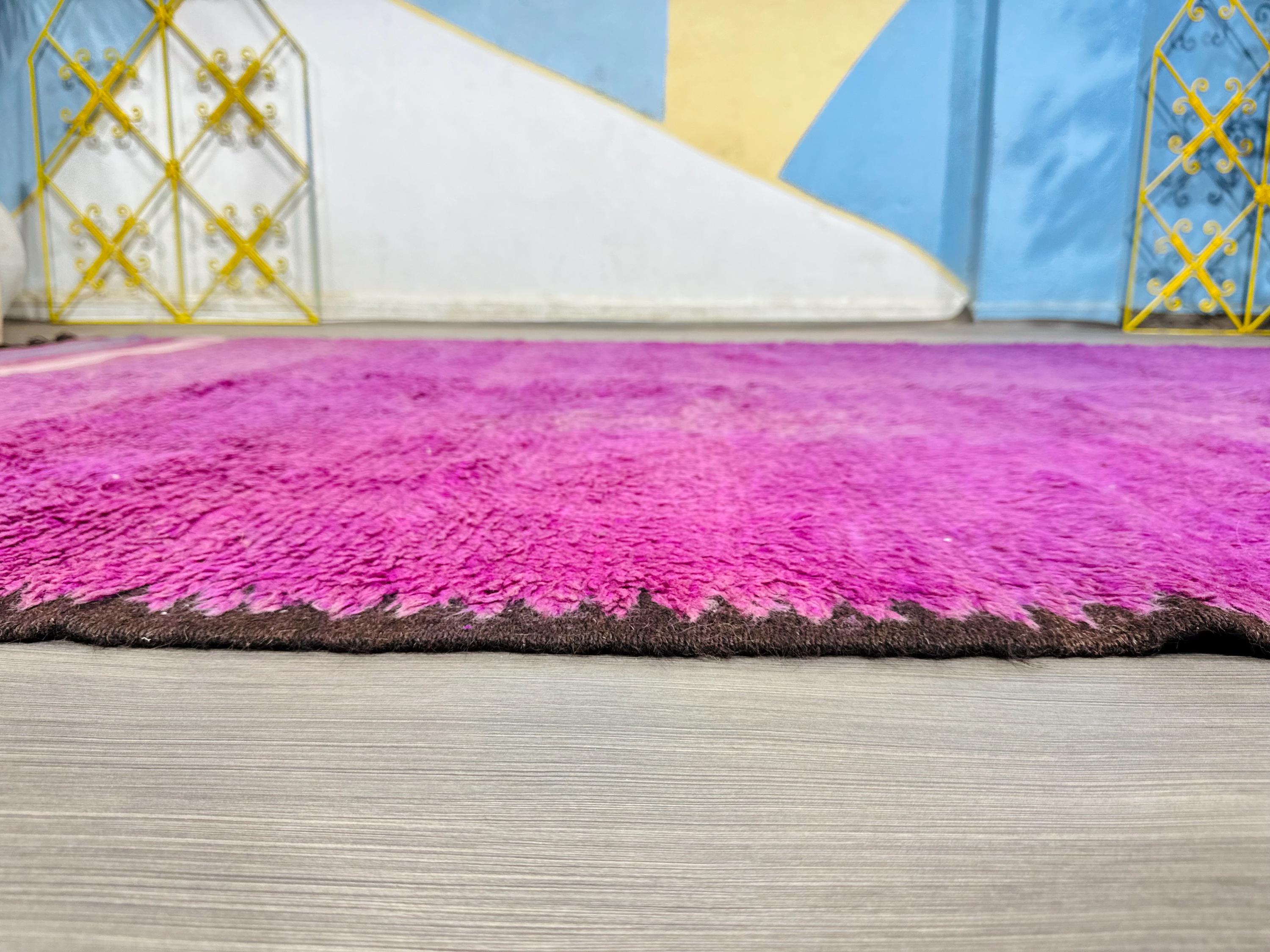 唯一無二のヴィンテージモロッコラグ - パープルウールベルベル