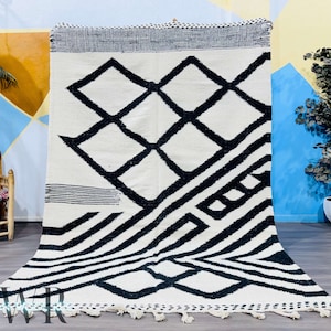 Artistic Bohemian Rug, Moroccan White and Black Rug, Flat Area Rug, Minimalist Boho rug, Berber Fine Rug, Moroccan Carpets