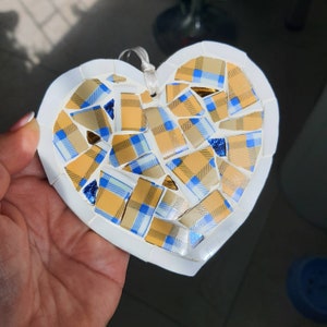 Mosaic heart wall hanging, mosaic wall art, Mosaic wall decoration, perfect present for any occasion