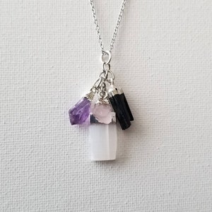 Collier de protection empathe brut/quartz rose naturel, sélénite, tourmaline, améthyste collier intention/bonne énergie/cristaux de guérison/breloque/cadeau