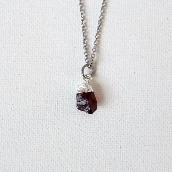 Dainty Tiny Raw Garnet Love Stone Necklace Pendant/January Birthstone/Healing Crystal/Natural Gemstone/Stainless Steel Chain/Gift for her