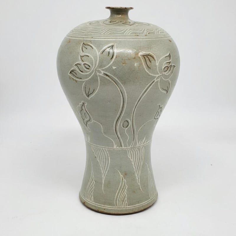 Hand Vase With Flower - Etsy