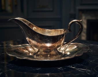 Vintage Silver Plated Gravy Boat with Underplate, EPNS Sauce Server Set, NOT Sterling Silver, Worn Patina