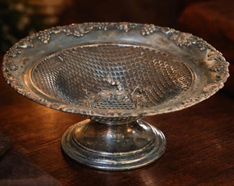 Vintage Silver Compote Bowl, Sheffield Silver Plated Grapevine Pedestal Dish, Antique Candy Bowl, Rustic Farmhouse Decor Elegant Centerpiece