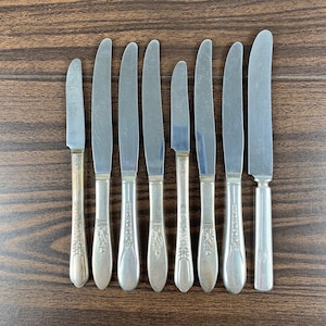 mismatched antique dinner knives lot of 8 mixed patterns lot unpolished silverware