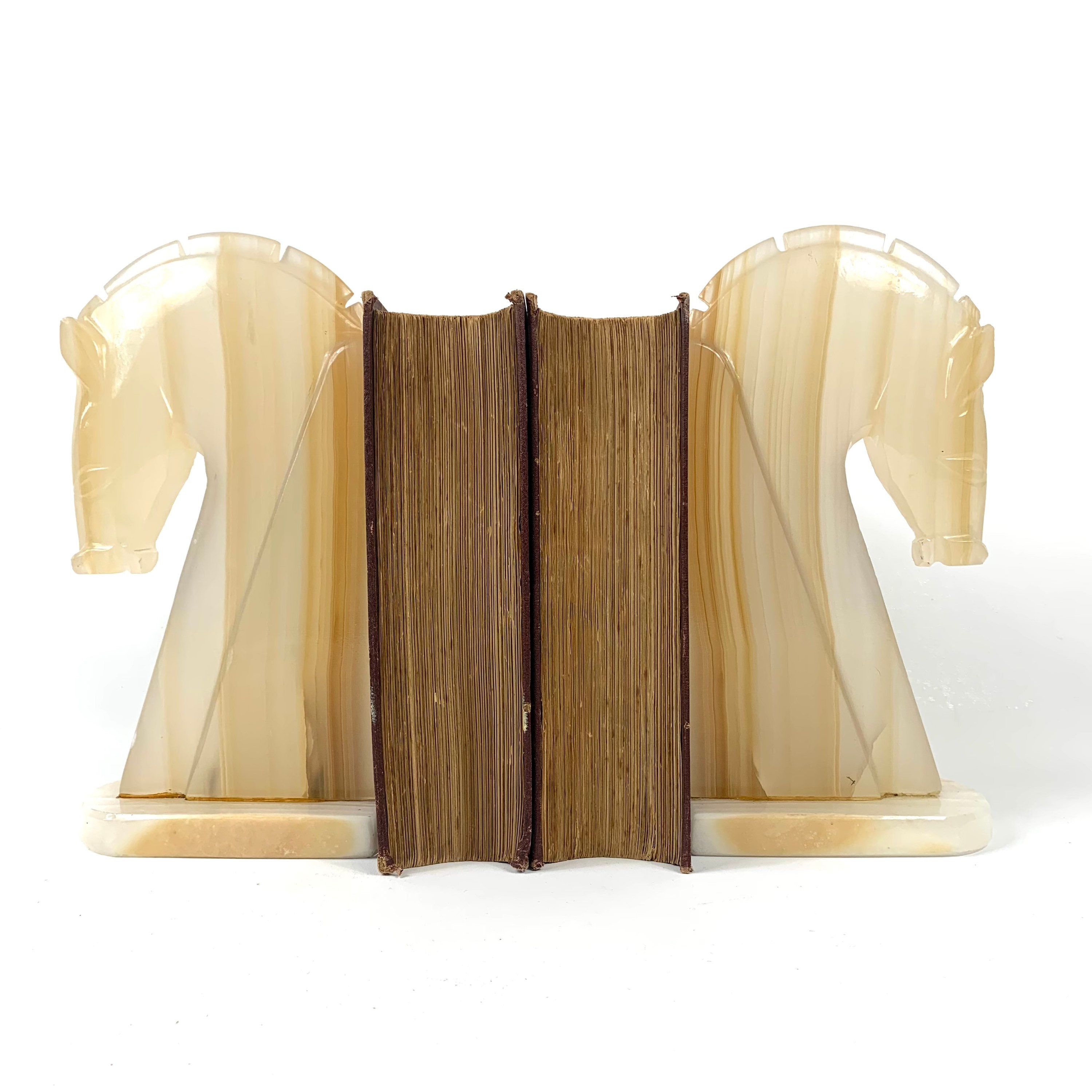 Onyx Horse Head Bookends: Elegant Decor for Stylish Shelves