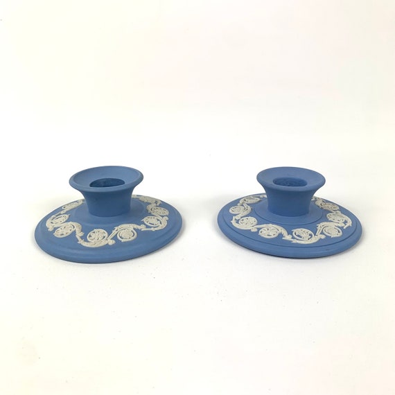 ウェッジウッドブルージャスパーウェアの素焼き陶器キャンドルホルダー