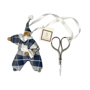 Mole End England Peg Scissor Doll with German sewing Embroidery scissors