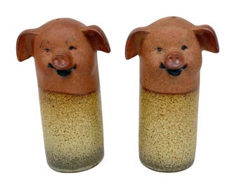 Salero y pimentero de cerditos felices, cerámica vintage de los años 70 de UCTCI Japón.