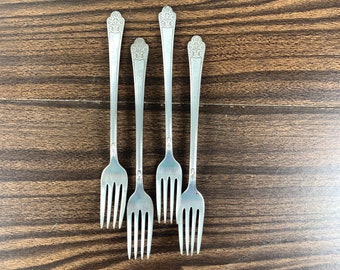 Rogers Deluxe Plate grill forks Precious pattern set of 4