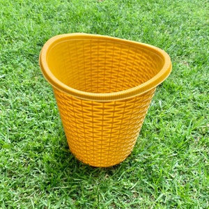 harvest gold 70s vintage waste paper basket retro Fesco rubber trash can