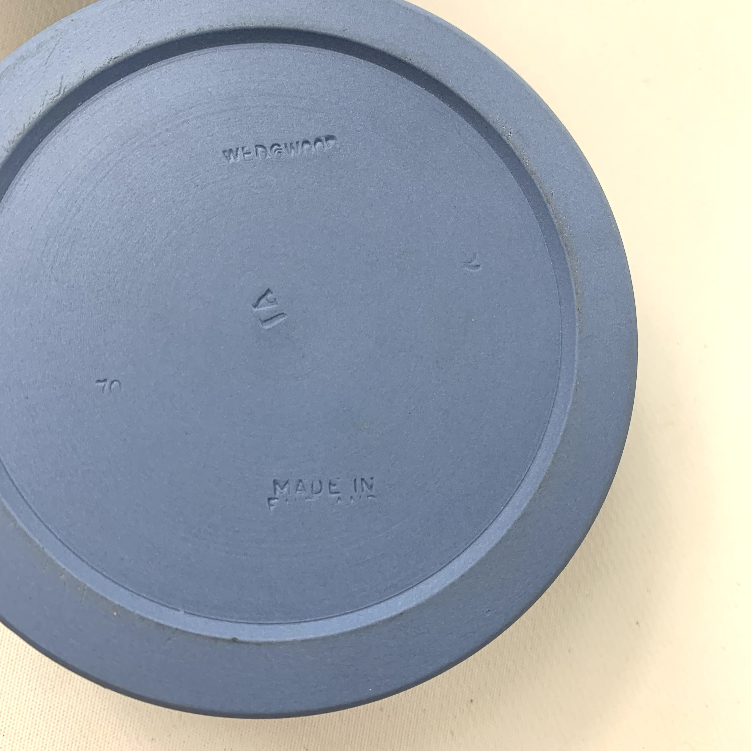 ウェッジウッドブルージャスパーウェアの素焼き陶器キャンドルホルダー