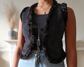 Vintage Y2K black faux fur Principles Gilet UK10. Vintage faux suede Gilet. Vintage Y2K faux fur Gilet.