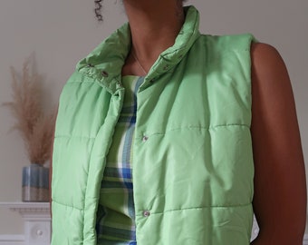 Vintage 'Betty Barclay' cropped puffer Gilet UK 12/14. Vintage Sleeveless puffer jacket in green. Vintage green gilet.